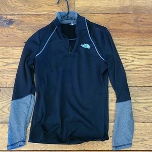 The North Face 1/4 Zip Small